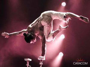 organisation-spectacle-cirque-acrobates-equilibre-3